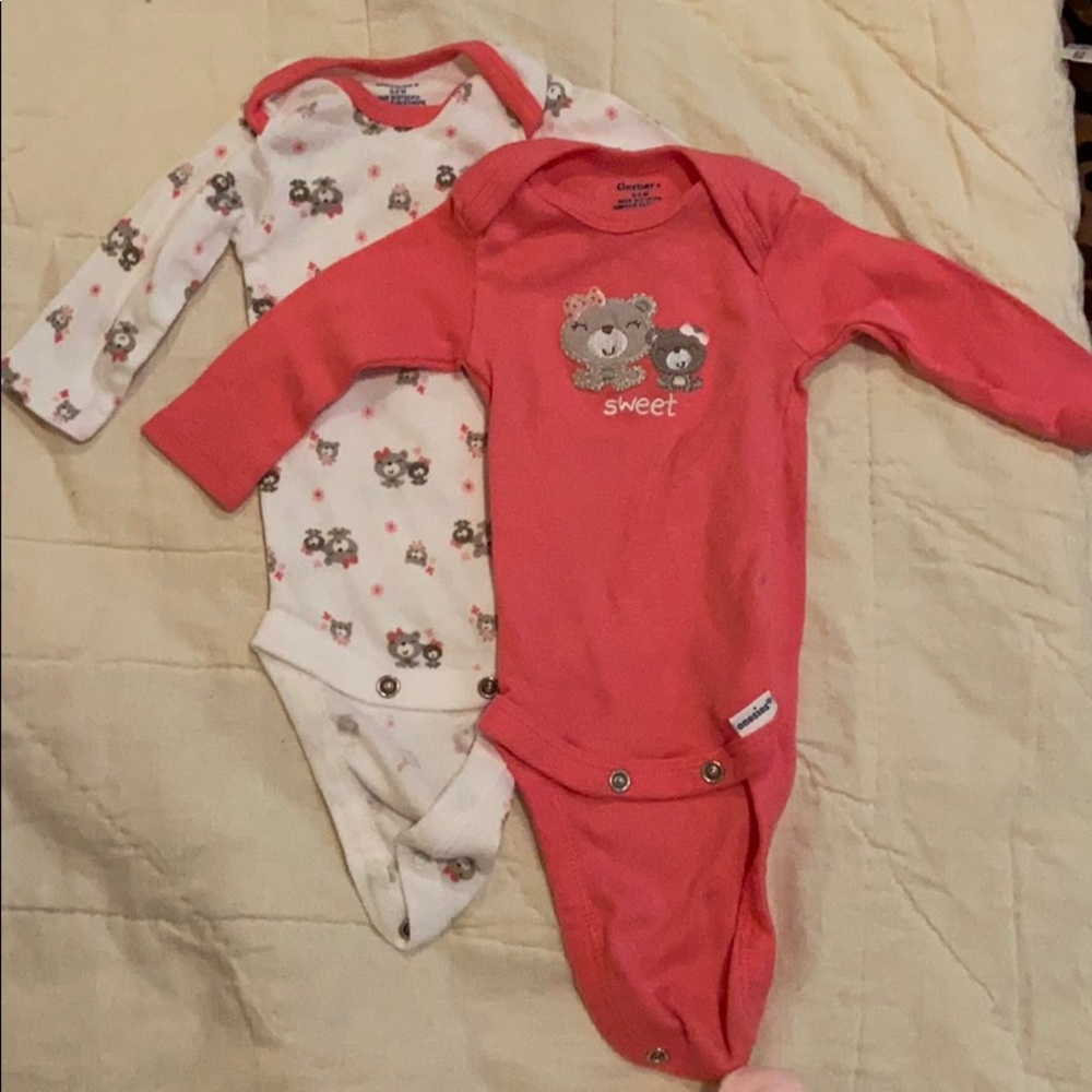 3 Gerber onesies and one top